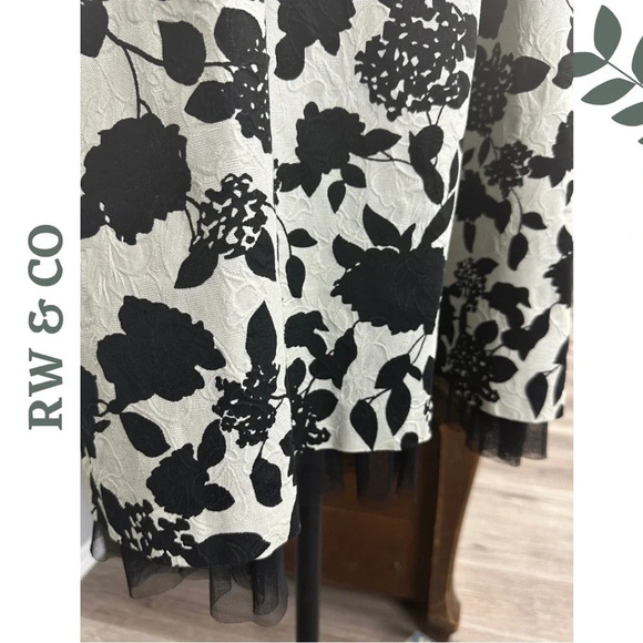 RW & Co Black Cream Floral Dress Contrast
Belt Netting Underskirt  Size 14 - Picture 6 of 9